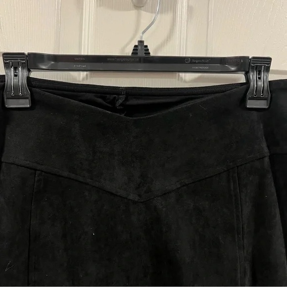 Klassy Network Faux Suede Mini Skirt/Skort with Built In Shorts Black XL NWT - Picture 4 of 8